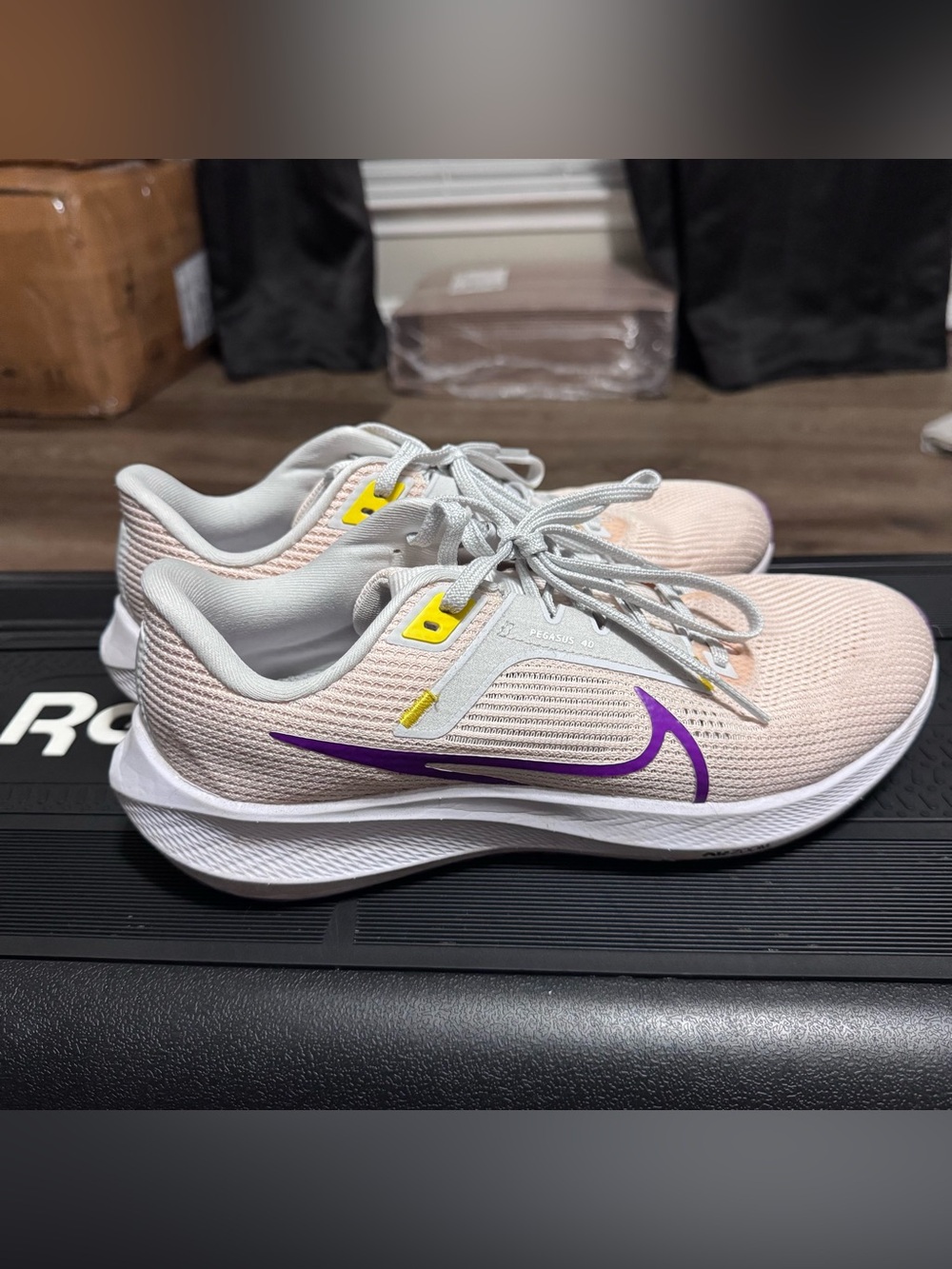 Nike Wmns Air Zoom Pegasus 40 - Picture 2 of 10